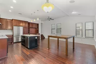 735 Patterson Ave, Austin, TX 78703 - Photo 17