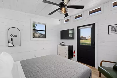 8604 Elroy Road, Del Valle, TX 78617 - Photo 19