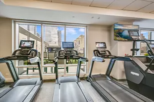 555 E 5th St, Austin, TX 78701 - Photo 35
