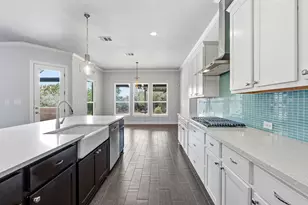 468 Lloyd Ln, Dripping Springs, TX 78620 - Photo 9