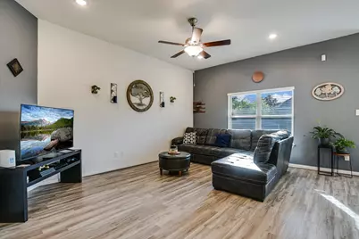 705 Millcreek Lane, Leander, TX 78641 - Photo 5