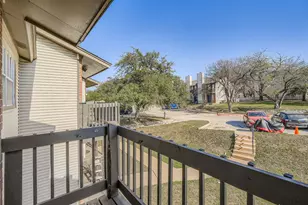 1827 River Crossing Cir, Austin, TX 78741 - Photo 25