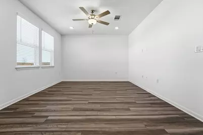 1720 Lorant Lane, Pflugerville, TX 78660 - Photo 5