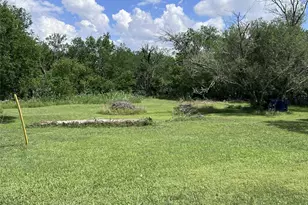 10001 Peterson Rd, Del Valle, TX 78617 - Photo 17