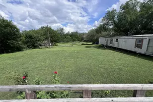 10001 Peterson Rd, Del Valle, TX 78617 - Photo 13