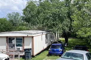10001 Peterson Rd, Del Valle, TX 78617 - Photo 19