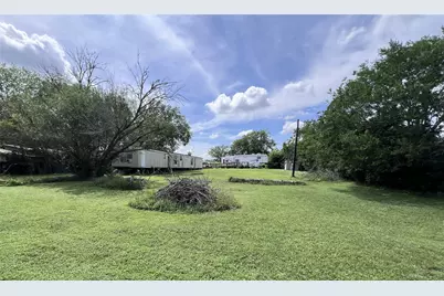 10001 Peterson Road, Del Valle, TX 78617 - Photo 25