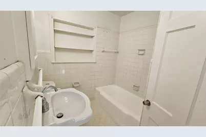 420 Stonewall Street, Kerrville, TX 78028 - Photo 11