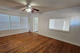 420 Stonewall St, Kerrville, TX 78028 - Photo 19