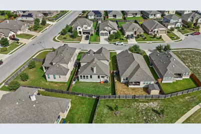 5905 Bucine Cove, Round Rock, TX 78665 - Photo 37