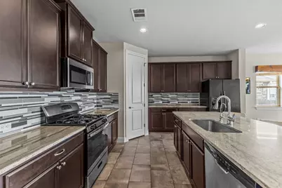 5905 Bucine Cove, Round Rock, TX 78665 - Photo 11