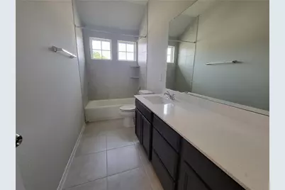 11300 Lago De Garda Drive, Austin, TX 78747 - Photo 9