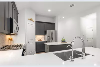 418 Raleigh Drive, Georgetown, TX 78633 - Photo 13