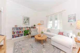 306 5th Ave, Smithville, TX 78957 - Photo 3