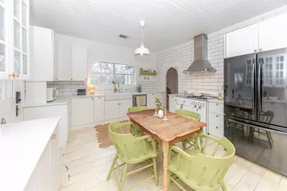 306 5th Avenue, Smithville, TX 78957 - Photo 9