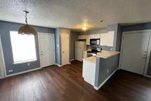 1603 Onion Creek Village Dr, Round Rock, TX 78664 - Photo 1