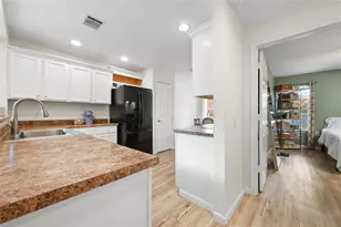 7620 Cayenne Ln, Austin, TX 78741 - Photo 11