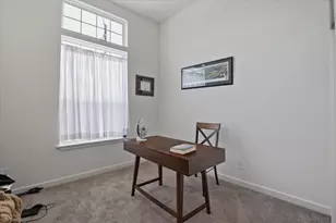 136 W Castlebriar Dr, Granite Shoals, TX 78654 - Photo 9