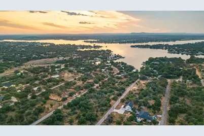 136 W Castlebriar Drive, Granite Shoals, TX 78654 - Photo 37