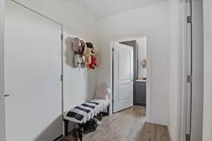 136 W Castlebriar Dr, Granite Shoals, TX 78654 - Photo 17