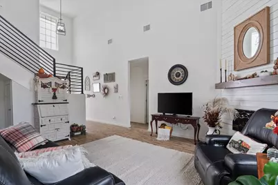 136 W Castlebriar Drive, Granite Shoals, TX 78654 - Photo 5