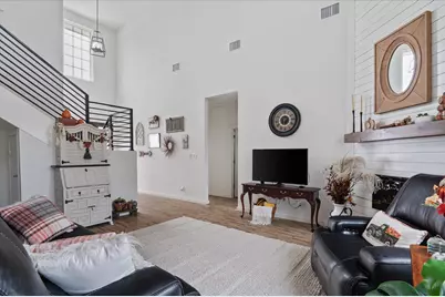 136 W Castlebriar Drive, Granite Shoals, TX 78654 - Photo 5