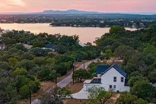 136 W Castlebriar Dr, Granite Shoals, TX 78654 - Photo 1