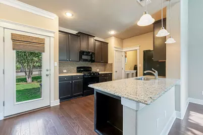 11217 Avery Station Loop #39, Austin, TX 78717 - Photo 5