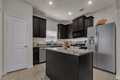 19700 Woodrow Wilson Street, Manor, TX 78653 - Photo 9