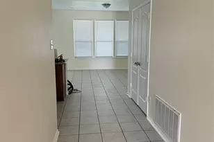 13904 Lyndon B Johnson St, Manor, TX 78653 - Photo 33