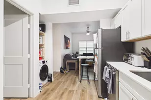 911 W 22nd St, Austin, TX 78705 - Photo 1