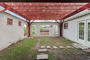 2009 Travis Heights Blvd, Austin, TX 78704 - Photo 23