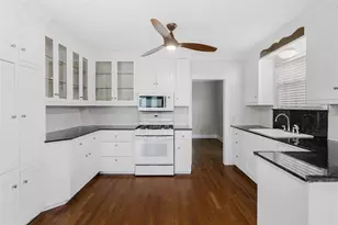 2009 Travis Heights Blvd, Austin, TX 78704 - Photo 9