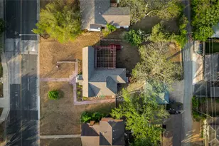 2009 Travis Heights Blvd, Austin, TX 78704 - Photo 33