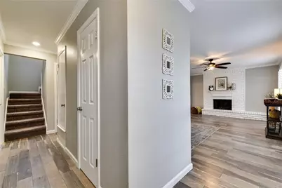 12910 Candlestick Place, Austin, TX 78727 - Photo 7