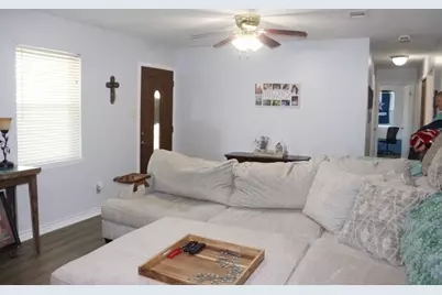 913 7th Street, Lexington, TX 78947 - Photo 7