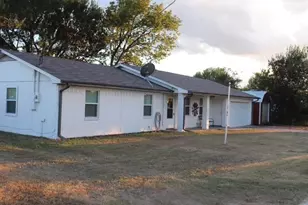 913 Seventh St, Lexington, TX 78947 - Photo 31