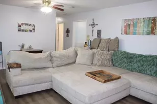 913 Seventh St, Lexington, TX 78947 - Photo 3