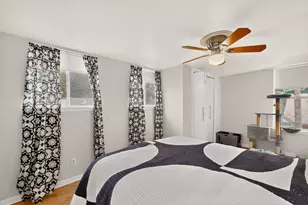 108 W Croslin St, Austin, TX 78752 - Photo 21