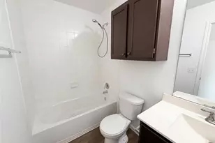 201 Camellia Dr, Hutto, TX 78634 - Photo 11