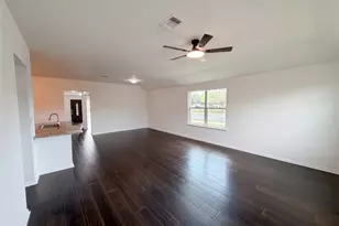 201 Camellia Dr, Hutto, TX 78634 - Photo 3