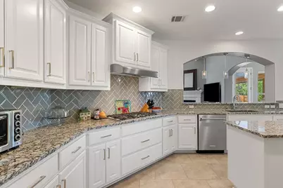 12333 Labrador Bay Court, Austin, TX 78732 - Photo 17