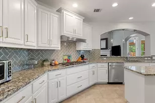 12333 Labrador Bay Ct, Austin, TX 78732 - Photo 17