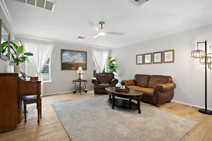 107 Easy St, Hutto, TX 78634 - Photo 11