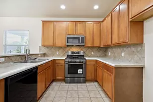 11725 Timber Heights Dr, Austin, TX 78754 - Photo 7