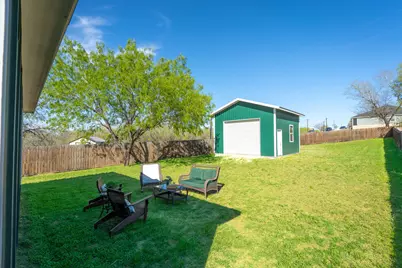 224 Spruce Avenue, Luling, TX 78648 - Photo 23