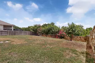130 Canterbury Dr, Austin, TX 78737 - Photo 31