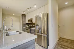 604 N Bluff Dr, Austin, TX 78745 - Photo 19