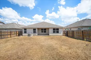 15116 Custis Ln, Austin, TX 78725 - Photo 27