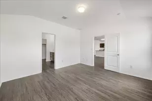 15116 Custis Ln, Austin, TX 78725 - Photo 11